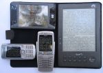 lBook® eReader V3 и другие читательные устройства (на улице в относительной тени)